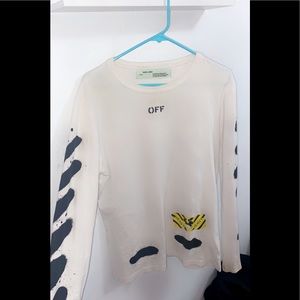 Off white longe sleeved top